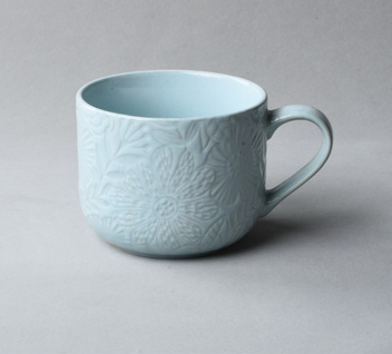 VINTAGE EMBOSSED CERAMIC CUP