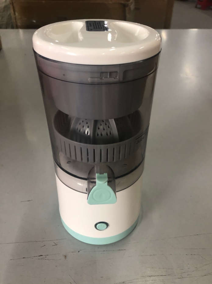 MULTIFUNCTIONAL JUICE PRESS FOR HOUSEHOLD USE