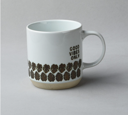 VINTAGE EMBOSSED CERAMIC CUP
